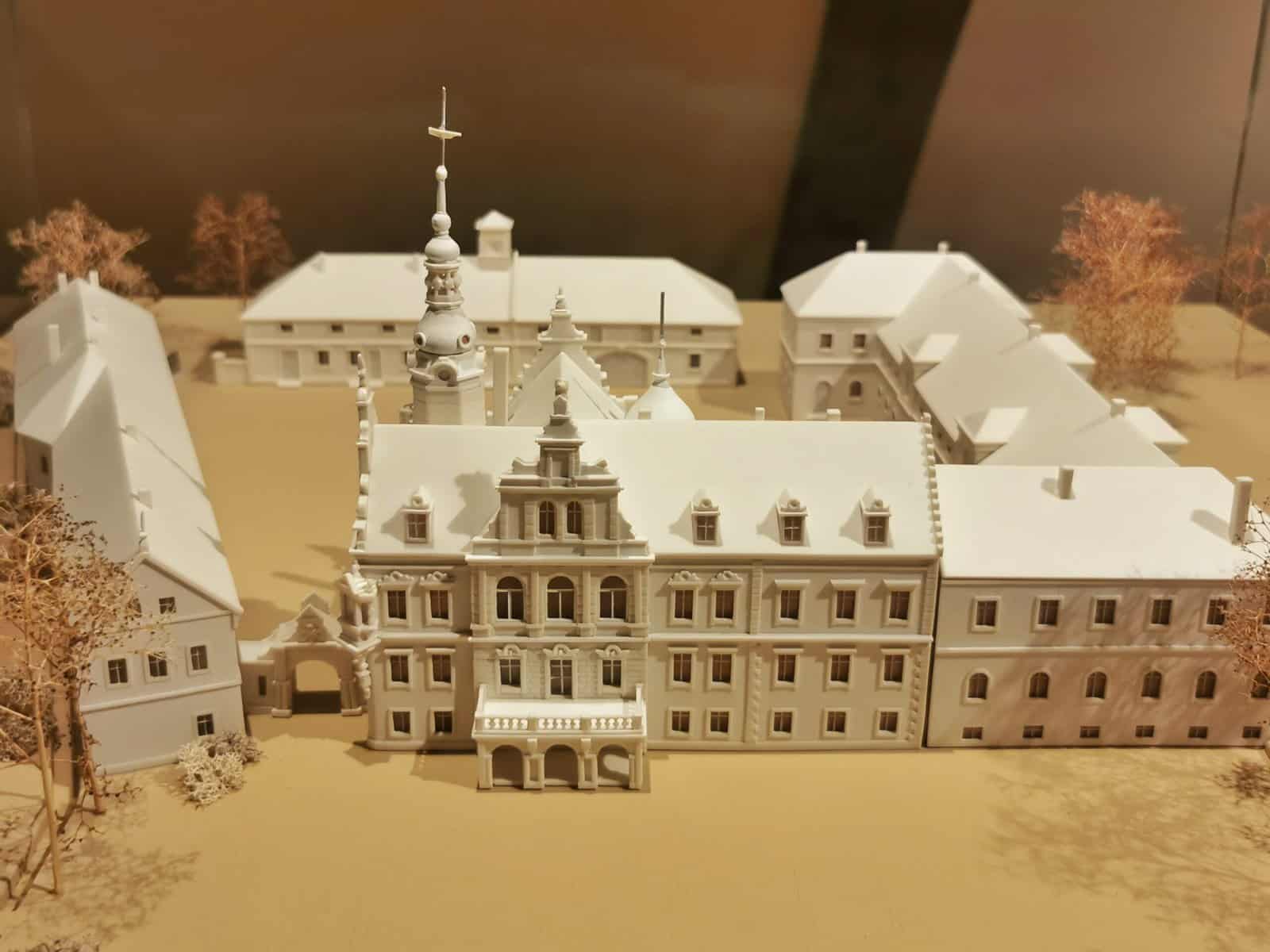 Prohliser Wald und das ehemalige Schloss Schloss Prohlis